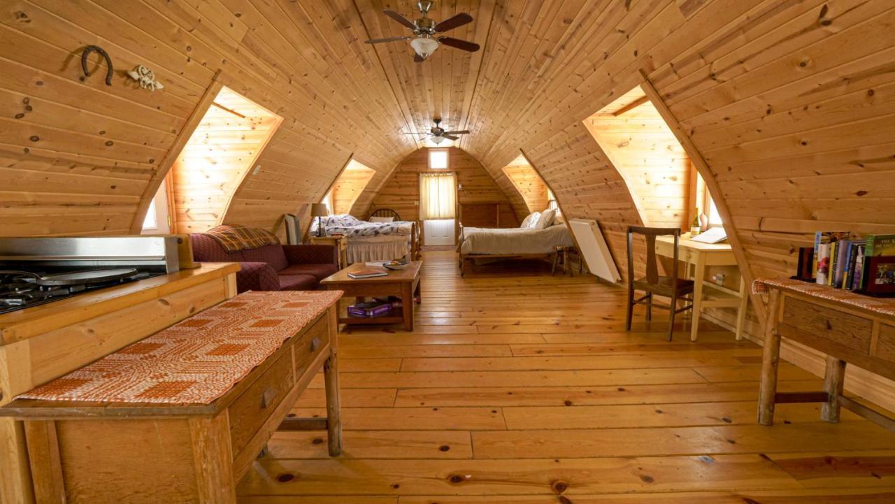 Aubin Sky Lodging At The Yl Ranch Savery 외부 사진