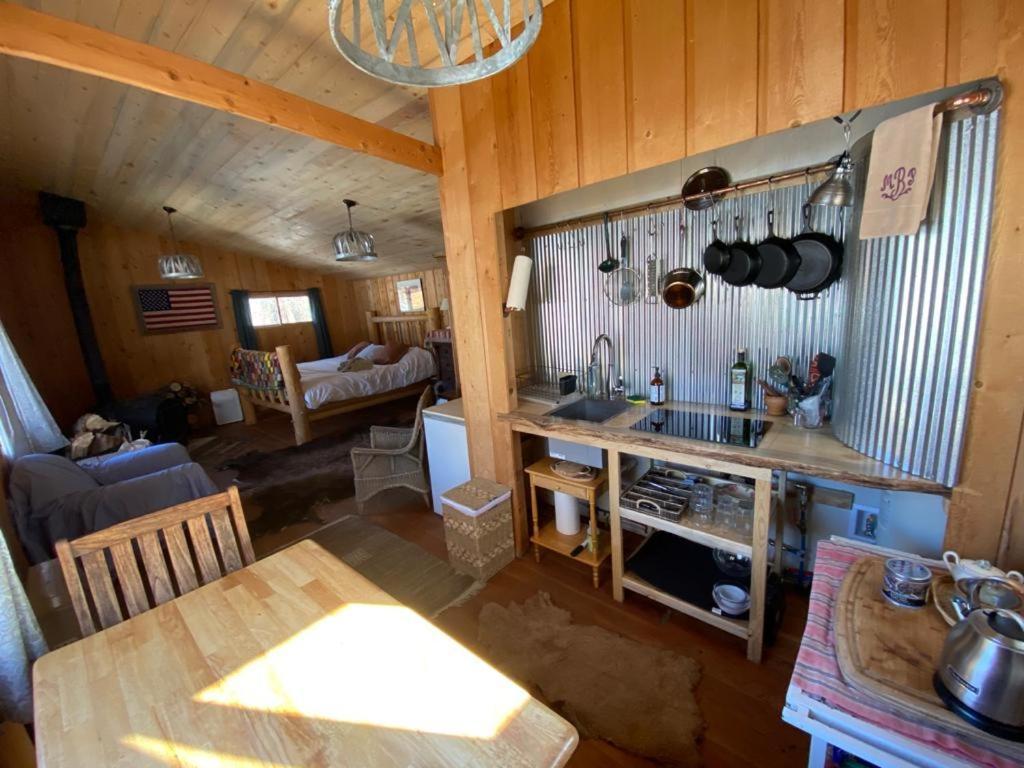 Aubin Sky Lodging At The Yl Ranch Savery 외부 사진