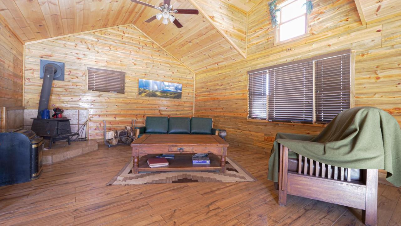Aubin Sky Lodging At The Yl Ranch Savery 외부 사진